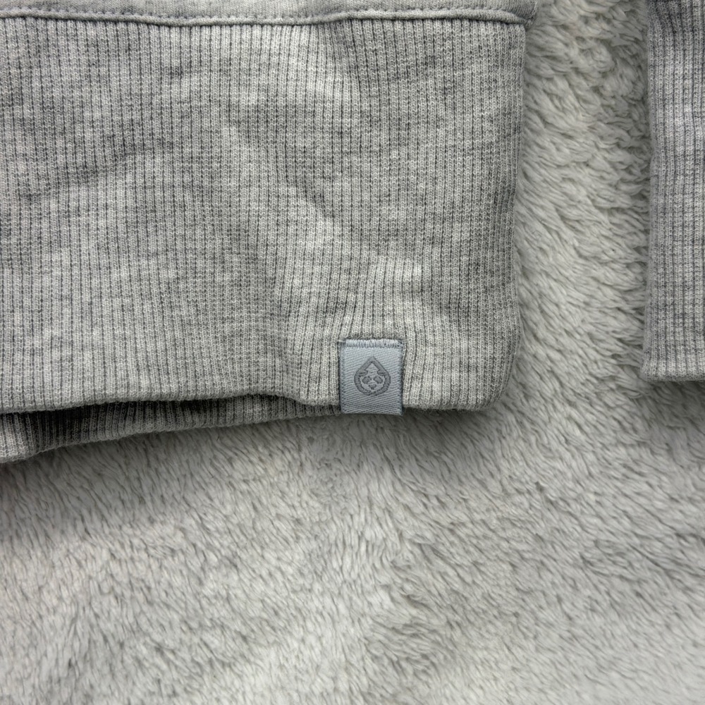 NEW Task Sweatshirt Womens XL Gray Ohio State Buckeyes Performance Crew Neck NWT - Picture 8 of 16